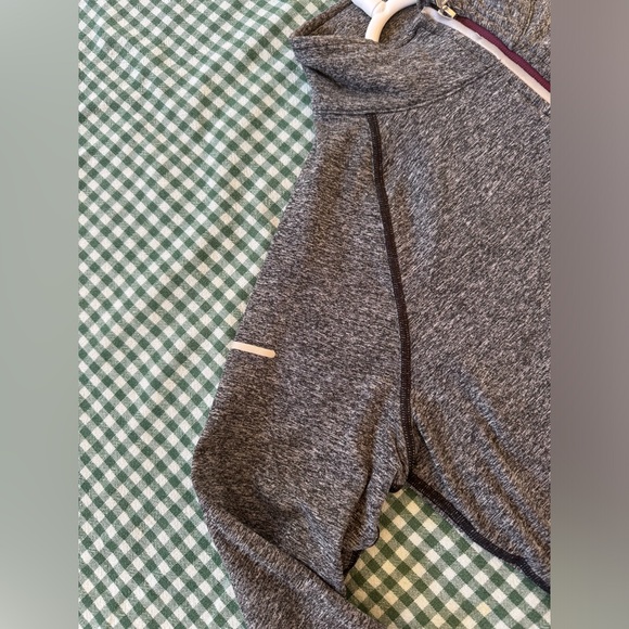 Athletic Works Longsleeve Quarter Zip Top - Picture 10 of 12